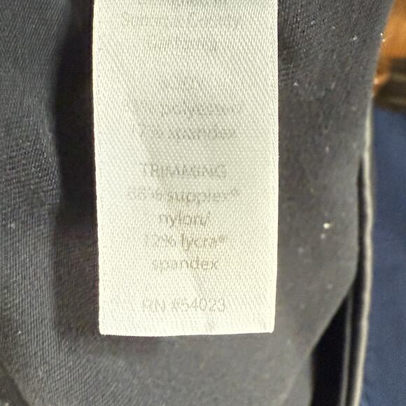 Athleta Gleam Faux Leather Front High Rise Luxe Tight Black Size Large - Picture 8 of 10